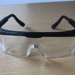 Kính Bảo Hộ DKT Trắng