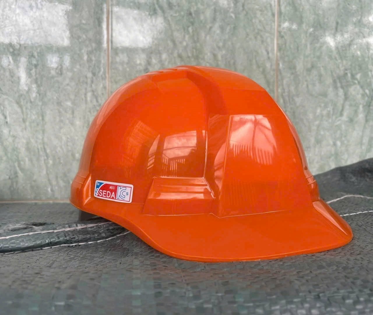 Mũ Bảo Hộ SSEDA Mặt Vuông Việt Nam